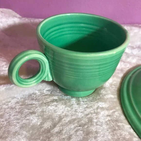 Vintage Fiesta Ware Light Green Cup and Saucer Set Homer Laughlin GUC Retro Rare - Picture 4 of 9